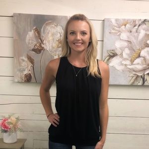 Sleeveless Round Neck Pleated Top - Black